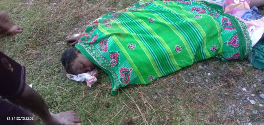 বজ্ৰ পৰি নিহত এগৰাকী মহিলা