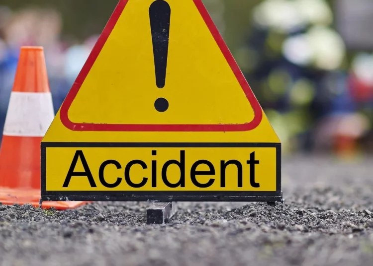 লংকাৰ বামুনগাও চাৰিআলীত পথ দূৰ্ঘটনা:নিহত এগৰাকী মহিলা