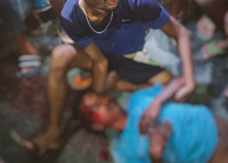 যোৱা নিশা ৰূপহীহাটত পথ দুৰ্ঘটনাঃ আহত ৩ ব্যক্তি
