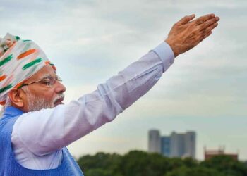 ভাৰতৰ ৭৬ সংখ্যক স্বাধীনতা দিৱস: পৰিয়ালতন্ত্রক লৈ আক্রমণাত্মক মোদী
