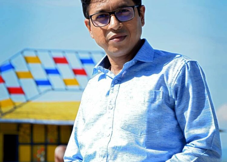 সাংবাদিক দিগন্ত ওজাকে ধৰি অসমৰ ৪ লেখকলৈ সাহিত্য অকাডেমিৰ যুৱ আৰু শিশু সাহিত্য বঁটা: