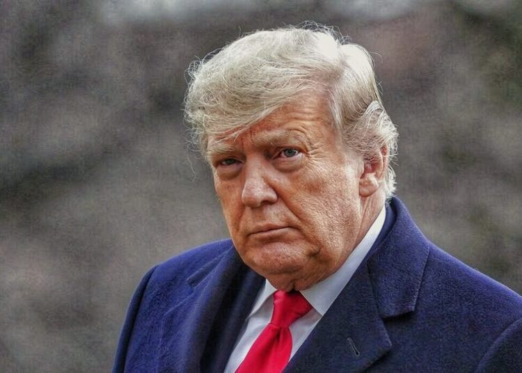 পাৰমাণৱিক কাগজ বিচাৰি ড’নাল্ড ট্ৰাম্পৰ ঘৰত অভিযান : এফ বি আইয়ে উদ্ধাৰ কৰিলে ৰঙা ৰঙৰ ১২টা বাকচ