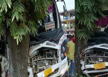 বকো থানাৰ অন্তৰ্গত ৰাজাপাৰা চ’কত সংঘটিত এক ভয়ংকৰ দুৰ্ঘটনাঃ আহত ১৭ গৰাকী যাত্ৰী