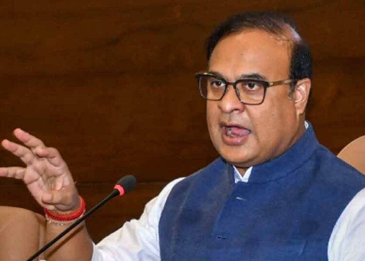 ৰাহুল গান্ধীক সমালোচনা কৰিবলৈ গৈ হাছিনাৰ ভ্ৰমণৰ সময়তে মুখ্যমন্ত্ৰীৰ বিতৰ্কিত মন্তব্য: