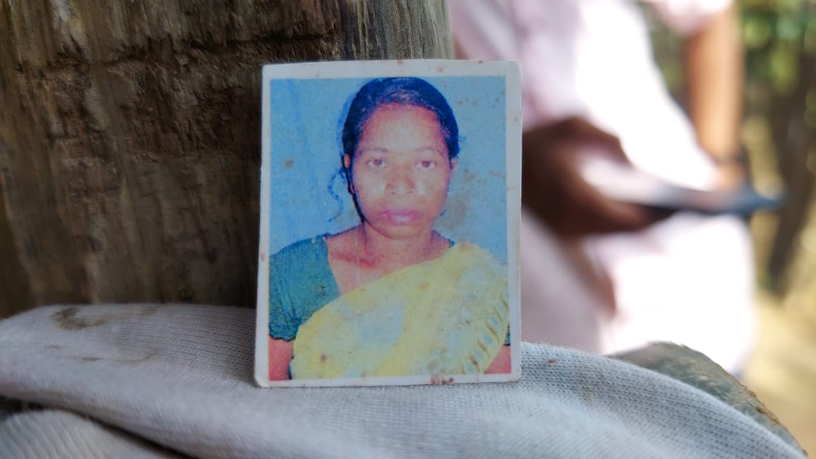 মহিলাক দাৰে ঘপিয়াই কৰিলে হত্যা