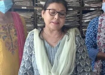 ৭০০ টকাৰ উৎকোচ লৈ দুৰ্নীতি নিবাৰক শাখাৰ জালত পৰিল ডিব্ৰুগড় জিলা পৰিবহণ বিষয়া কাৰ্যালয়ৰ কনিষ্ঠ সহায়িকাঃ