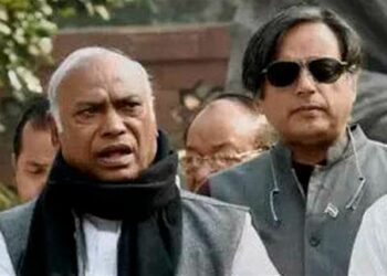 খাৰ্গে নে থাৰুৰ? চলি আছে কংগ্ৰেছ সভাপতিৰ নিৰ্বাচনৰ ভোটগ্ৰহণ