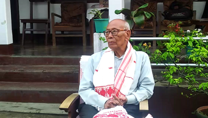 সাহিত্যিক ৰংবং তেৰাঙ