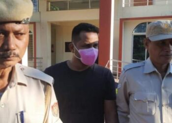 মনত আছেনে ডিব্ৰুগড়ৰ বিনীত বাগাৰিয়াৰ আত্মহত্যা? আজি আন অভিযুক্ত আজিজ খানৰ আত্মসমৰ্পণঃ