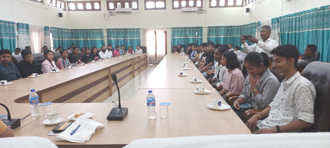 ডিফুত HS আৰু HSLC উত্তীৰ্ণ কৃতী ছাত্ৰ-ছাত্ৰী