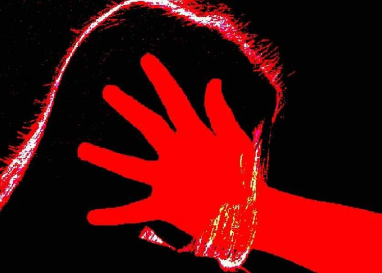 শিশুগৃহত অশ্লীল ভিডিঅ’ দেখুৱাই নাবালিকাক ধৰ্ষণ, অভিযুক্ত পৰিচালক