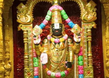 বিশ্বৰ সবাতোকৈ ধনী মন্দিৰ হিচাপে পৰিগণিত তিৰুপতি মন্দিৰৰ বৃহৎ সম্পত্তিক লৈ চৰ্চাঃ