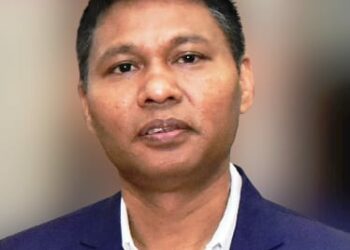 নগাঁও মহাবিদ্যালয়ৰ সহকাৰী অধ্যাপক ড° ভূবন চন্দ্ৰ চুতীয়াক অসম কলেজ শিক্ষক সন্থাৰ গৱেষণা আৰু উদ্ভাৱনী বঁটা প্ৰদান: