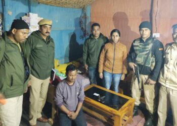 ডিফুৰ ডিলাজিত আৰক্ষীৰ তালাচীত উদ্ধাৰ ‘৩২ পিষ্টলৰ: