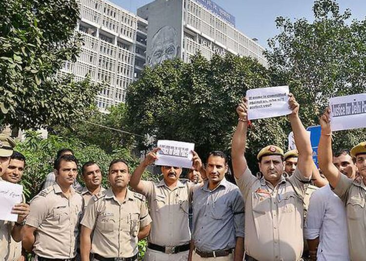 Non-gazetted police personnel injured in line of duty to be exempted from course work for promotion:
