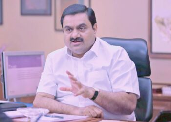 সপ্তম স্থানলৈ গতি কৰিলে গৌতম আদানীঃ যাব নেকি দেশ এৰি?