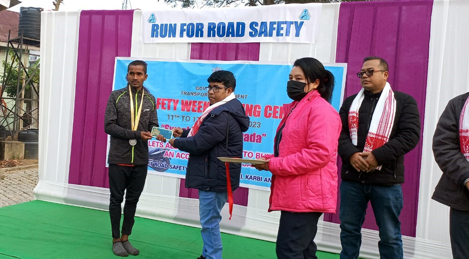 ডিফুত মাৰাথান দৌৰ প্ৰতিযোগিতাৰে পথ সুৰক্ষা সপ্তাহ ২০২৩: 3 MarathonP0 | ASSAM TIMES POST