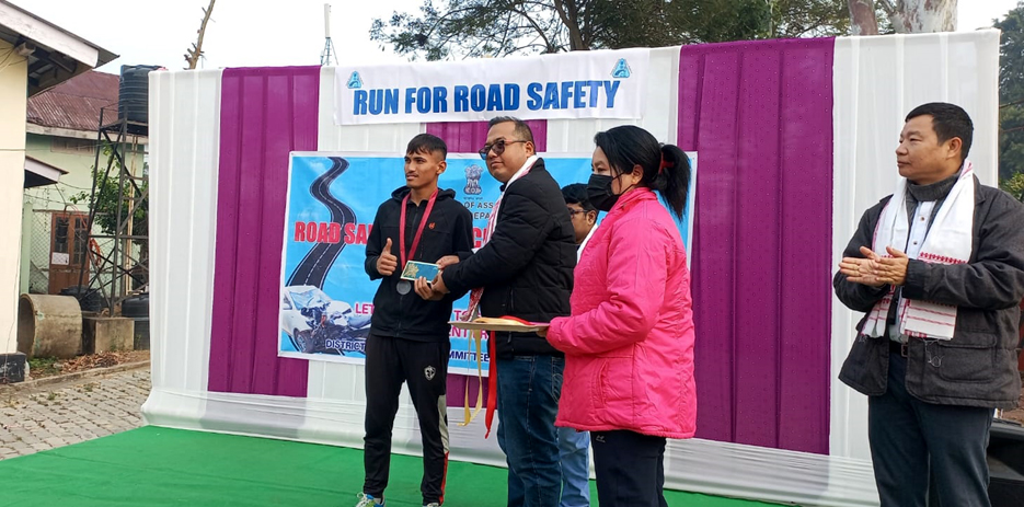 ডিফুত মাৰাথান দৌৰ প্ৰতিযোগিতাৰে পথ সুৰক্ষা সপ্তাহ ২০২৩: 2 পথ সুৰক্ষা সপ্তাহ