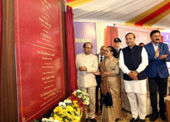 খাৰঘুলিত নতুন ৰাজভৱন, গুৱাহাটী পুলিচ ৰিজাৰ্ভৰ আধাৰশিলা স্থাপন মুখ্যমন্ত্ৰীৰ