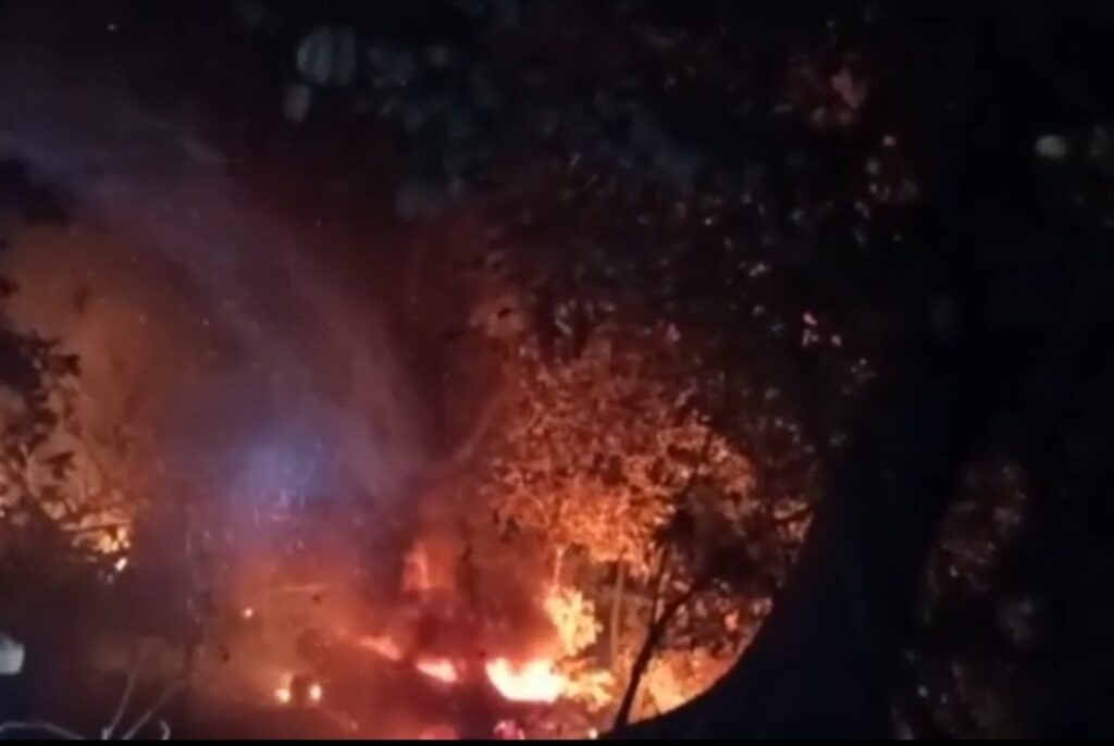 গাড়ী দুৰ্ঘটনা