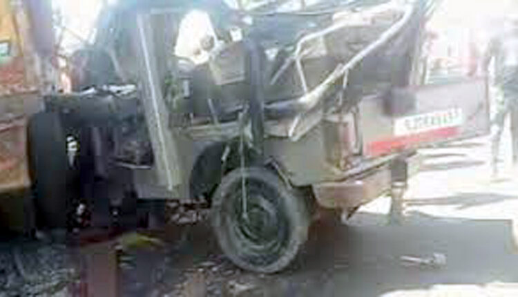 Road accidents I গুজৰাটত ভয়ংকৰ পথ দুৰ্ঘটনাত ৪ মহিলাসহ ৭ জনৰ মৃত্যু, আহত ৮