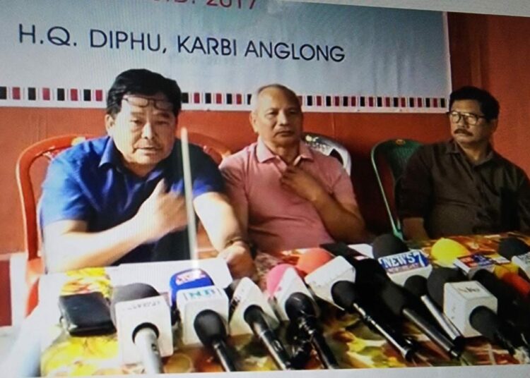 Karbi Anglong I কাৰ্বি আংলং স্বায়ত্বশাসিত বিত্তীয় অৱস্থা শোচনীয় সংবাদমেলযোগে শোচনীয় অৱস্থা প্ৰকাশ কৰিলে জেচিচিপিয়ে