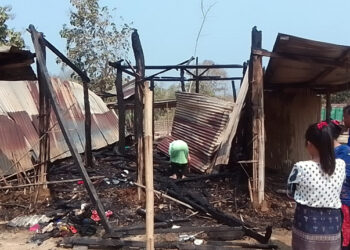 Fire I ডিলাইৰ মন তিমুঙ গাঁৱত অগ্নিকাণ্ড : নগদ ধনসহ সা-সম্পত্তি ভস্মীভূত