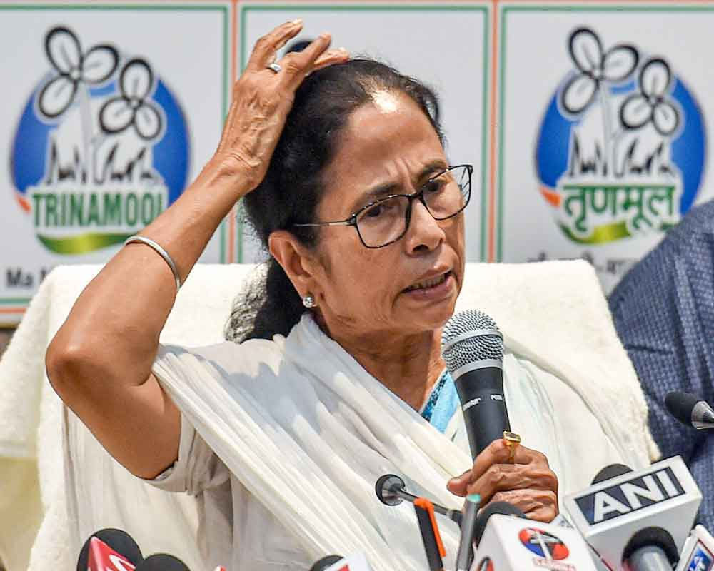  Mamata Banerjee 