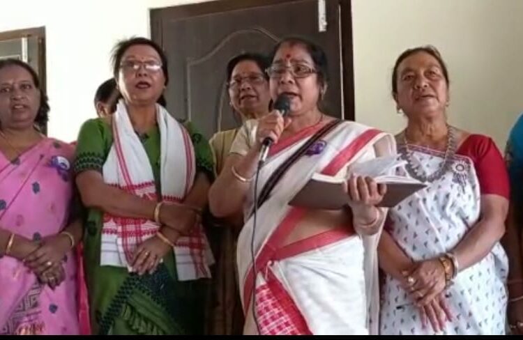 Mahila Samiti I ডিফুত কাৰবি আংলং জিলা মহিলা সমিতি ডিফু লেখিকা সমিতিৰ যৌথ উদ্যোগত আন্তৰ্জাতিক নাৰী দিৱস উদযাপন 1 Mahila Samiti I ডিফুত কাৰবি আংলং জিলা মহিলা সমিতি ডিফু লেখিকা সমিতিৰ যৌথ উদ্যোগত আন্তৰ্জাতিক নাৰী দিৱস উদযাপন