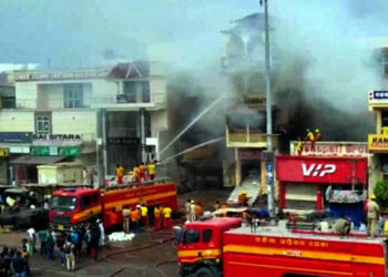 Jagannathan Mandir I পুৰীৰ জগন্নাথ মন্দিৰ চৌহদত ভয়ানক অগ্নিকাণ্ড, ৪০ খনতকৈও অধিক দোকান ভস্মীভূত, আহত ৩