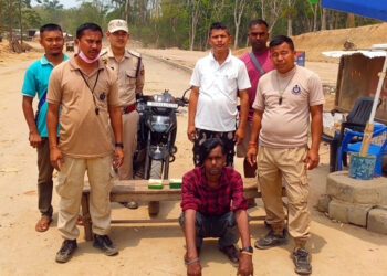 Heroin seized I ডিলাইত সন্দেহযুক্ত হেৰইন সহ এটা সৰবৰাহকাৰী আটক