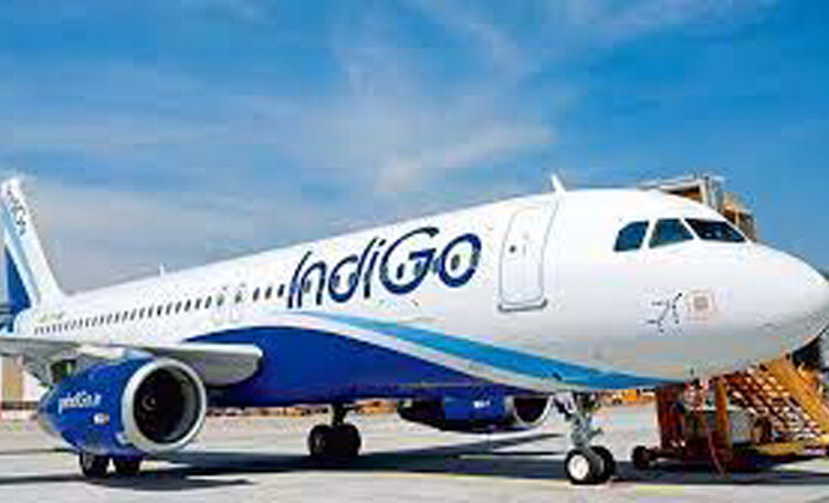 Emergency Landing I ১৩৭ জন যাত্ৰীৰ সৈতে হায়দৰাবাদত জৰুৰী অৱতৰণ, বাৰাণসী অভিমুখী বিমানত যান্ত্ৰিক সমস্যা