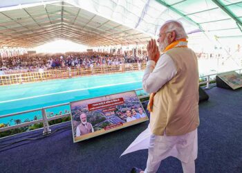 Narendra Modi | কৰ্ণাটকত ভোটগ্ৰহণৰ দিনটোতে মৰুৰাজ্যত সক্ৰিয় মোডী