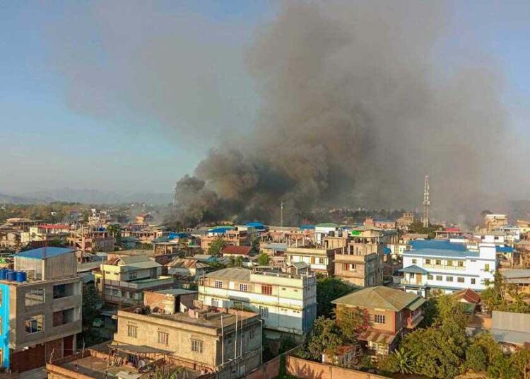 AGAIN MANIPUR IS BURNING I অমিত শ্বাহৰ ভ্ৰমণৰ পূৰ্বে পুনৰ উত্তপ্ত মণিপুৰ, সংঘৰ্ষত নিহত আৰক্ষী জোৱানসহ ৫