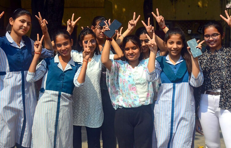 Assam HSLC 10th Result I ডিফুৰ একাধিক চৰকাৰী বিদ্যালয় হাইস্কুল শিক্ষান্ত পৰীক্ষাত ১০০ শতাংশ ফলাফলেৰে উজলিল