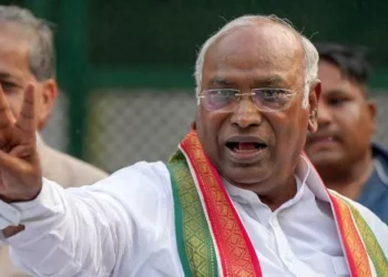 Mallikarjun Kharge conducts crucial meeting in Bengaluru as Congress surpasses total majority