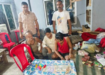 Drugs Seized I ডিফুত আৰক্ষীৰ অভিযানত ড্ৰাগছ সহ তিনি যুৱক ধৃত