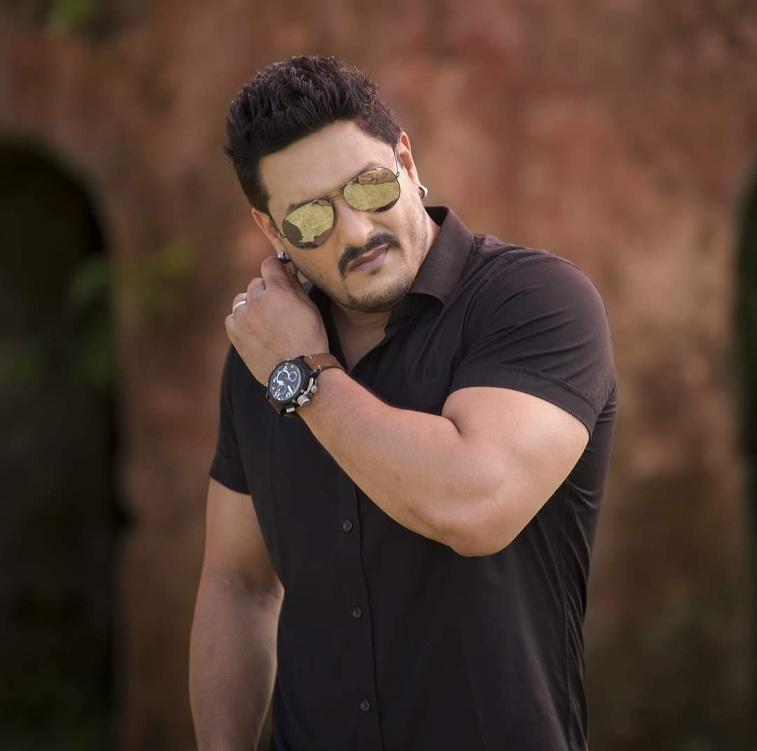 Ravi Sarma I "আপোনালোকৰ বিশ্বাসেই মোৰ সাহস"- ৰবি শৰ্মা 3 Ravi Sarma