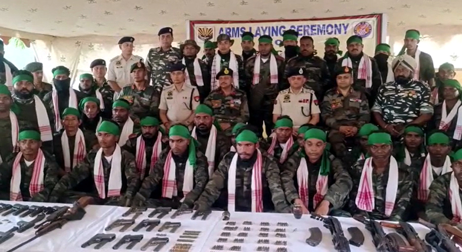 39 cadres of Adivasi People's Liberation Army lay down arms : 3 Adivasi People's Liberation Army