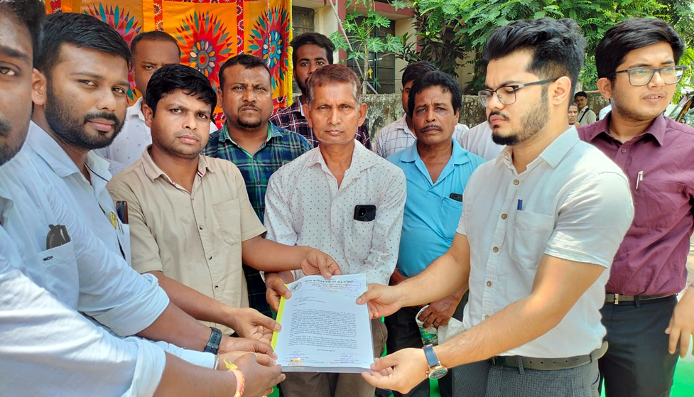 Arunachali encroachers I অৰুণাচলী দুৰ্বৃত্তৰ আক্ৰমণৰ প্ৰতিবাদত নগাঁৱত যুৱ-ছাত্ৰ পৰিষদৰ অৱস্থান ধর্মঘট 4 aru0 | ASSAM TIMES POST