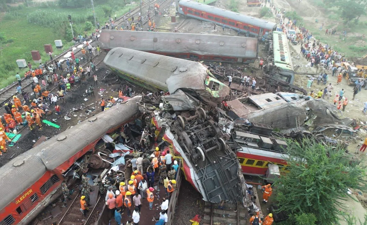 Karmandal Express accident I ওড়িশা ৰে'ল দুৰ্ঘটনা; ইচ্ছাকৃতভাৱে কৰমণ্ডলৰ চিগনেল সেউজীয়া কৰাৰ অভিযোগ 3 ওড়িশা ৰে'ল দুৰ্ঘটনা