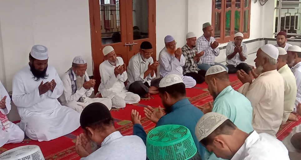 Haj pilgrimage to Mecca I ডিফুৰ পৰা পৱিত্ৰ মক্কালৈ একে পৰিয়ালৰ তিনিগৰাকীকৈ লোকৰ হজ যাত্ৰা 3 হজ যাত্ৰা