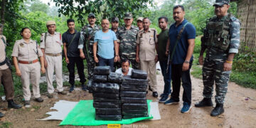 Ganja Seized I বৰপথাৰত আৰক্ষীৰ তালাচীত বুজন পৰিমানৰ গাঞ্জা উদ্ধাৰ : এজন সৰবৰাহকাৰী আটক