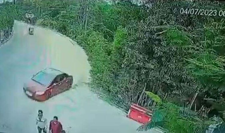 Hyderabad Accident I প্ৰাতভ্ৰমণকাৰীক মহতিয়ালে তীব্ৰ বেগী বাহনে, মাতৃ-কন্যাসহ নিহত ৩