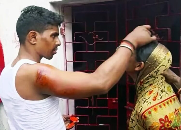 Bihar man gets wife married to her lover I স্বামীয়ে নিজেই প্ৰেমিকৰ লগত বিয়া পাতি দিলে পত্নীক