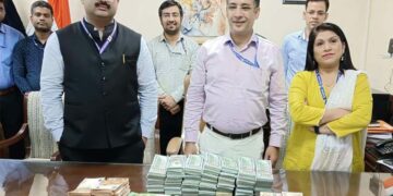 Delhi’s Biggest Ever Seizure I জোতাৰ ভিতৰত ১০ কোটিৰো অধিক বিদেশী মুদ্ৰা, দিল্লী বিমানবন্দৰত আটক ৩