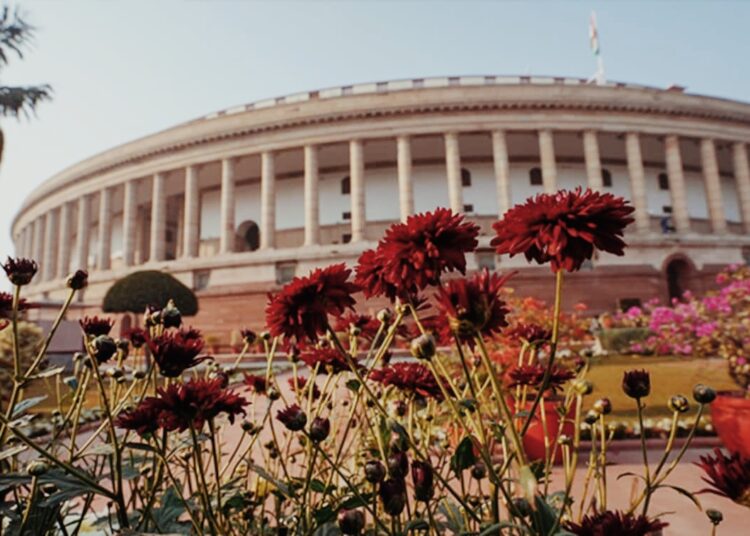 Parliament’s Monsoon Session |  সংসদৰ বৰ্ষাকালীন অধিবেশনত বিৰোধীৰ ইছ্যু মণিপুৰ, প্ৰধানমন্ত্ৰীয়ে মুখ খোলাৰ দাবী