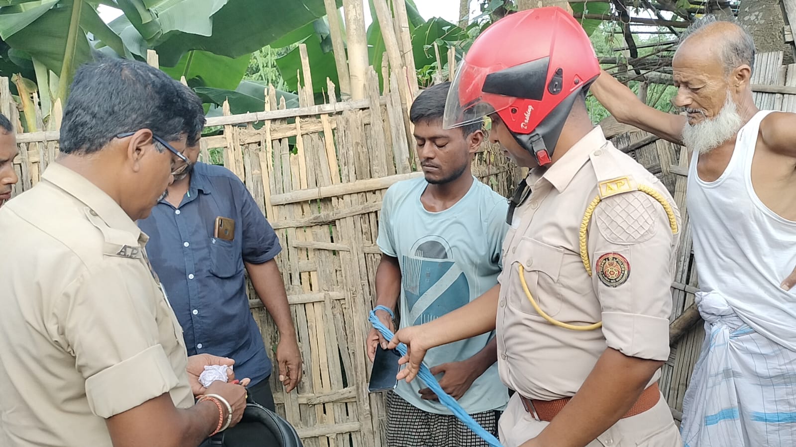 Drugs Seized in Diphu I ডিফু ৰংনিহান পথাৰত নিচাযুক্ত হেৰইন সহ এজন যুৱক আটক: 3 হেৰইন সহ এজন যুৱক আটক