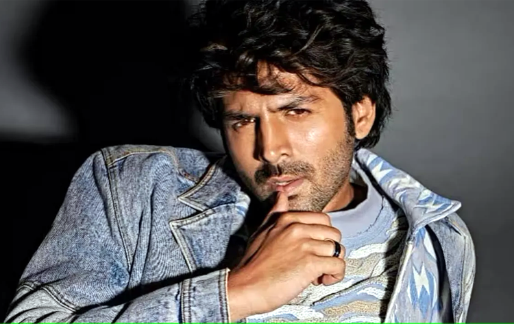 Kartik Aaryan I কাৰ্তিকৰ শিৰত ৰাইজিং গ্ল’বেল ছুপাৰষ্টাৰ মুকুট