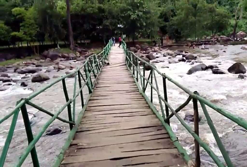  যুৱক সন্ধানহীন
